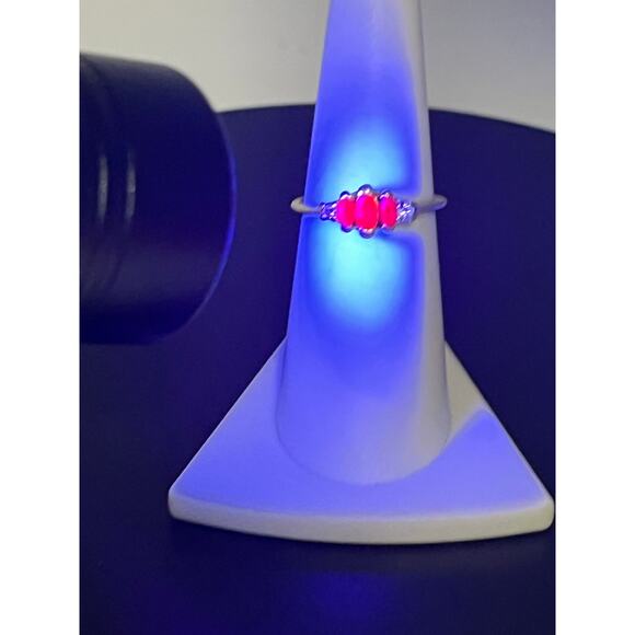 Tru Glo Vintage 14K Gold 3-Stone Ruby Diamond Accents Trilogy Ring Size 7 - Picture 8 of 14